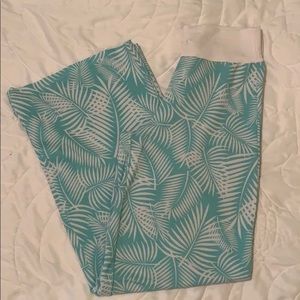 Jordann EUC palm leaf lounge pants